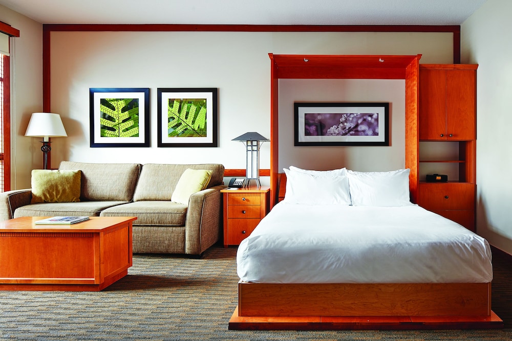 Pan Pacific Whistler Mountainside 14/44