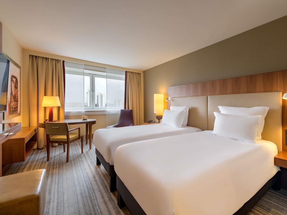 SUPERIOR, TWIN BEDS