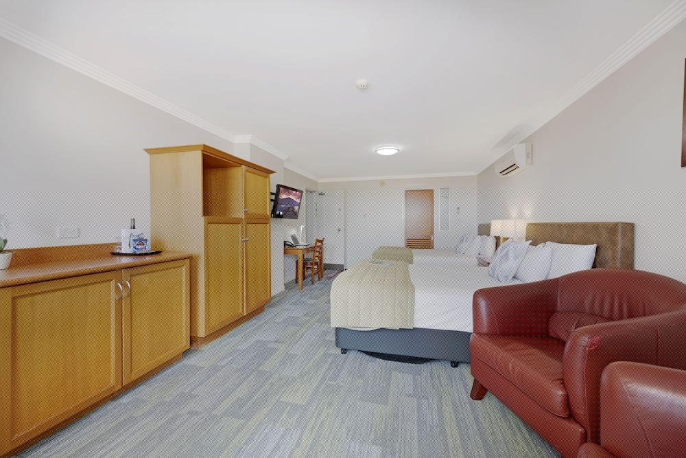 Burnett Riverside Motel 4/40
