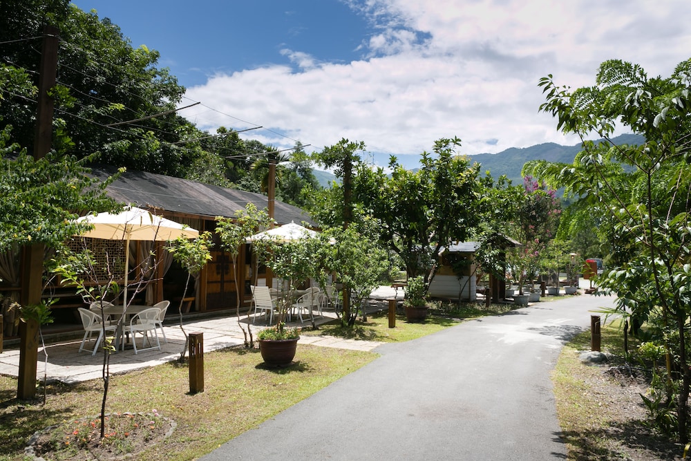 Grand Orchid Villa Resort 40/50