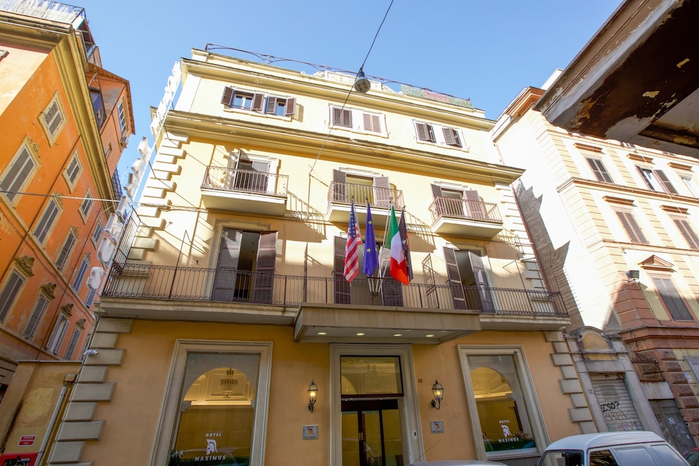 Hotel Maximus 1/50