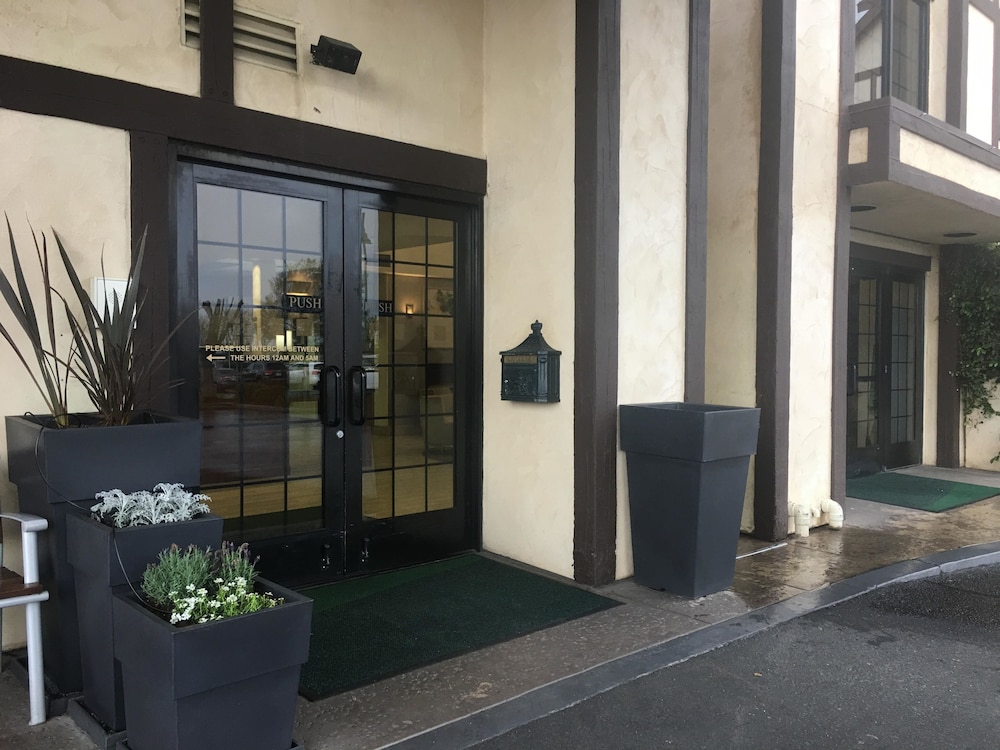 lobby