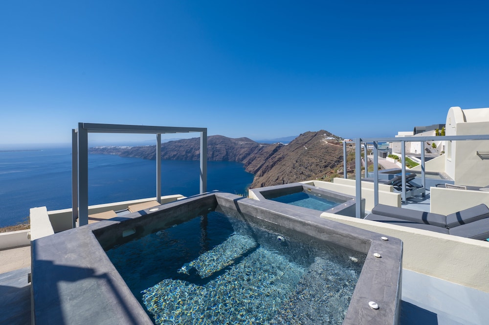 Gizis Cliffside Suites 28/50