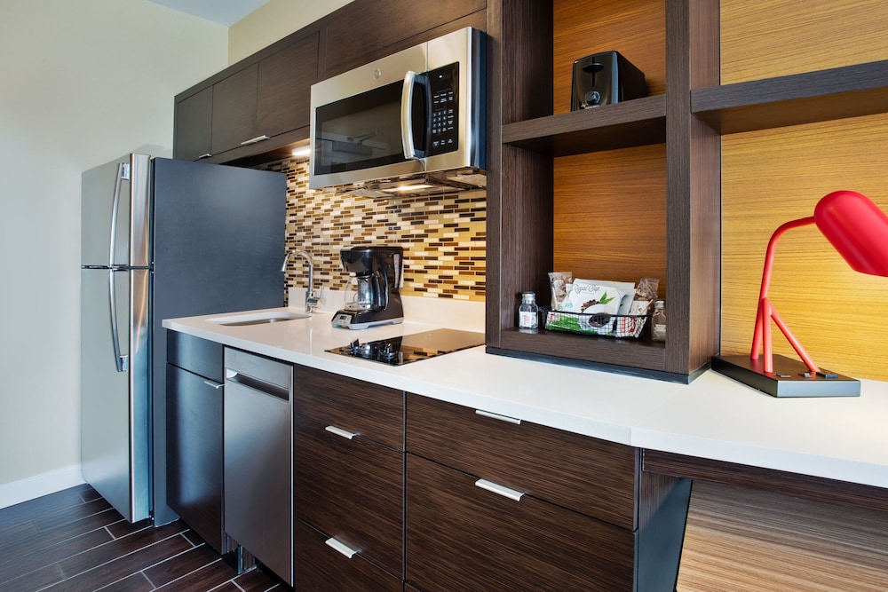 TownePlace Suites Detroit Belleville 6/50