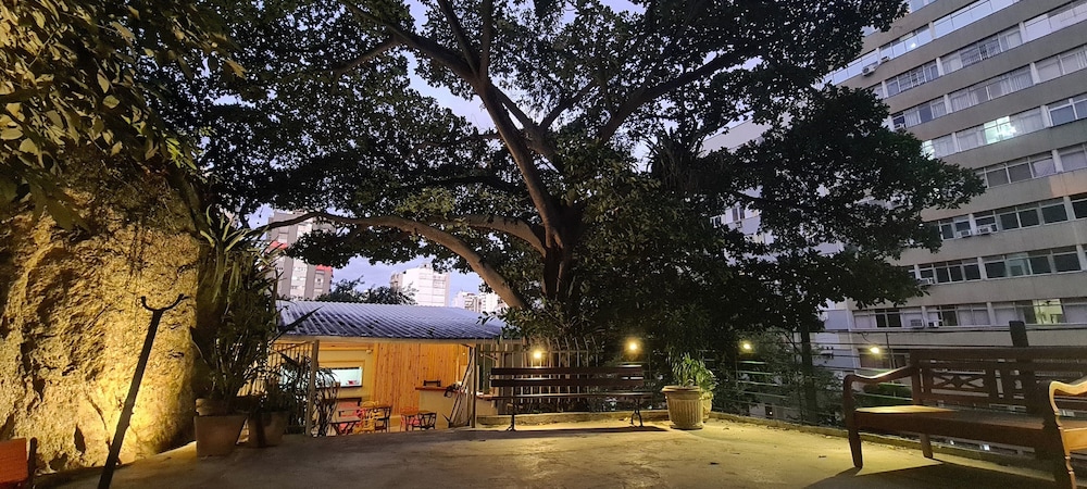 ICARAI SUITES 56/63