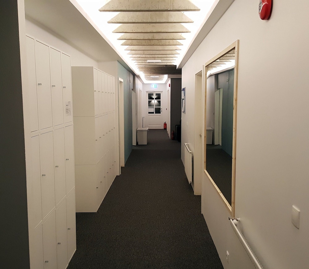 Lækur Hostel 4/28