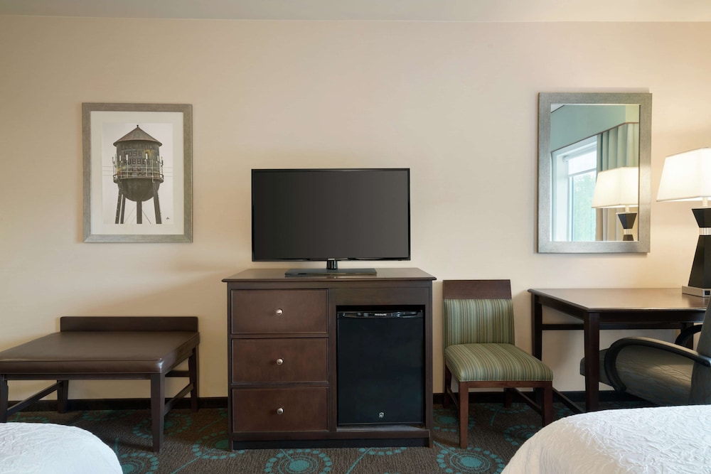 Hampton Inn & Suites Wilmington Christiana 53/62