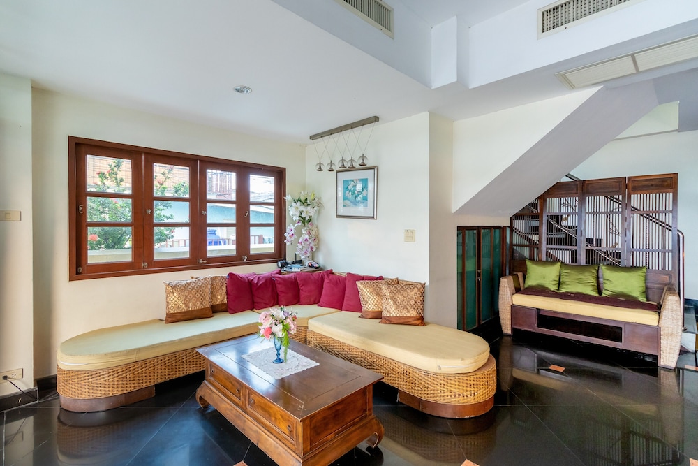 Chomsin Hua Hin Hotel 27/49