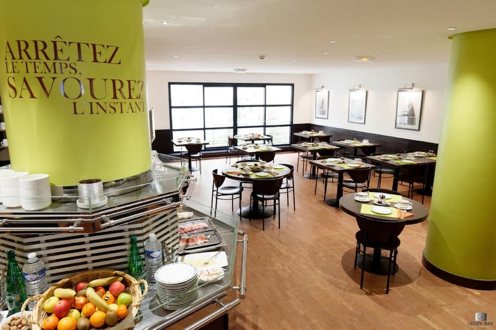 Kyriad Prestige Les Sables D Olonne Plage Centre Des Congres 47/65