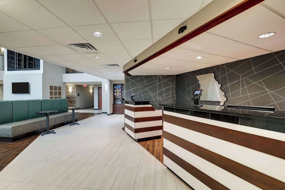 Drury Inn & Suites Cape Girardeau 4/50