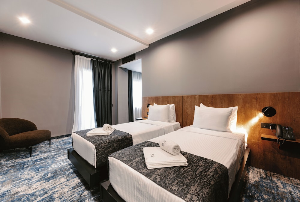 Family Twin Room: