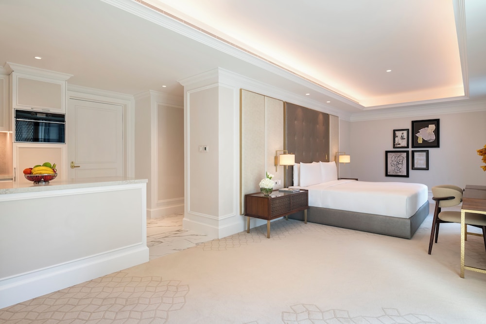 LUXURY, STUDIO, APARTMENT
