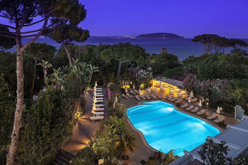 Excelsior Belvedere Hotel & Spa 45/50