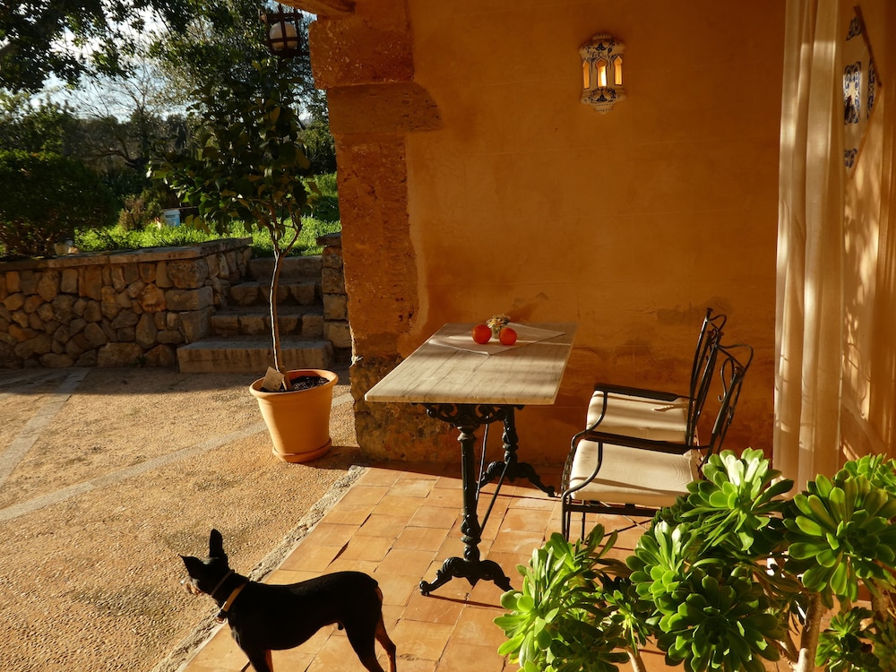 Finca Hotel Can Estades 57/63