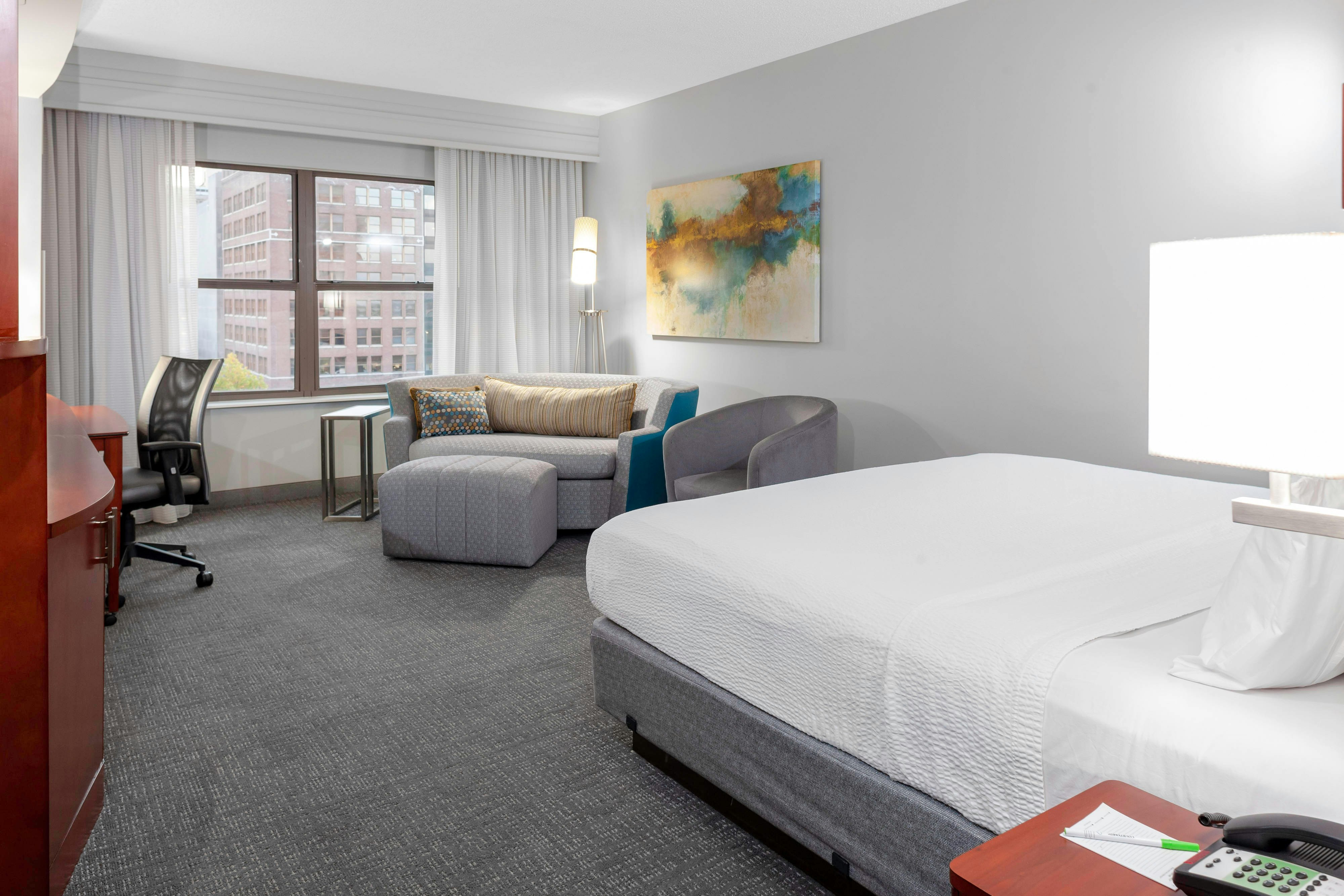 Courtyard By Marriott Downtown Memphis 7/27