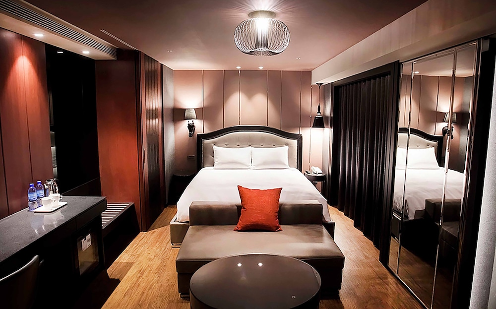 Royal Group Hotel Minghua Branch 20/43