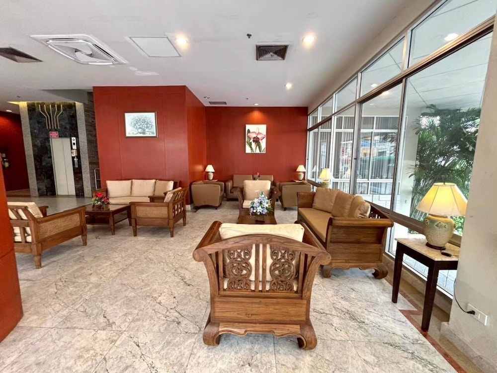 Hadyai Golden Crown Hotel 38/58