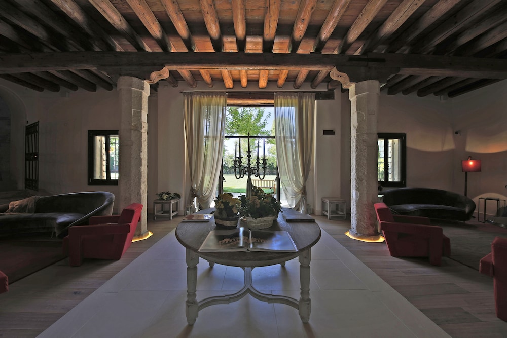 LA BARCHESSA DI VILLA PISANI 44/61
