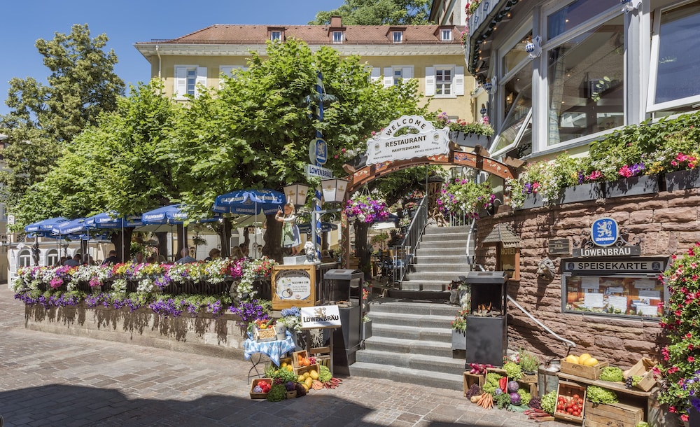 Hotel zum Goldenen Lowen Baden-Baden 21/27