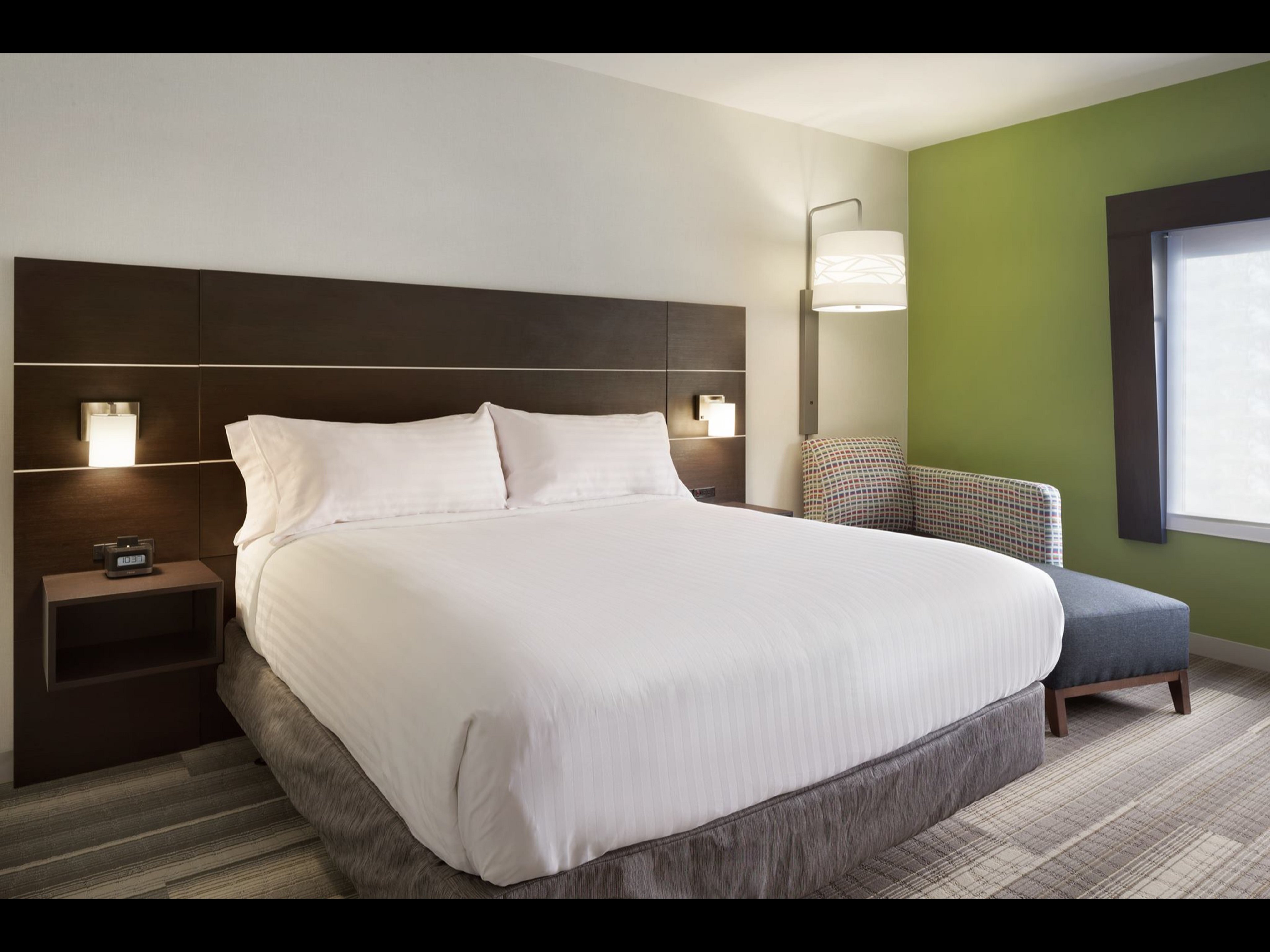 Leisure, King Bed