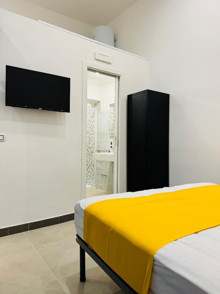 Boutique Hotel Piazza Carita 34/60