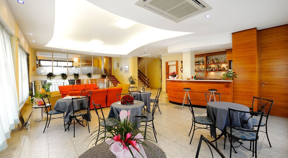 Hotel Mirabel 24/33