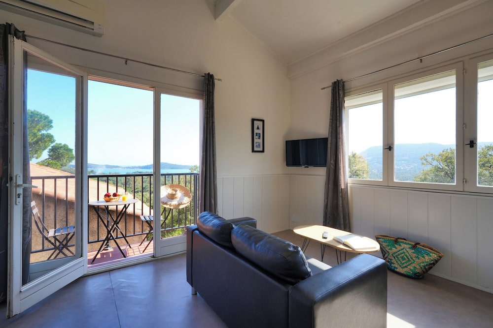 Studio, Queen Bed, Sea View, U Paesolu 3/3