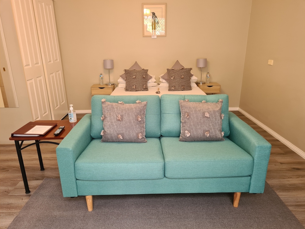 Oyster Cove Chalets 16/42