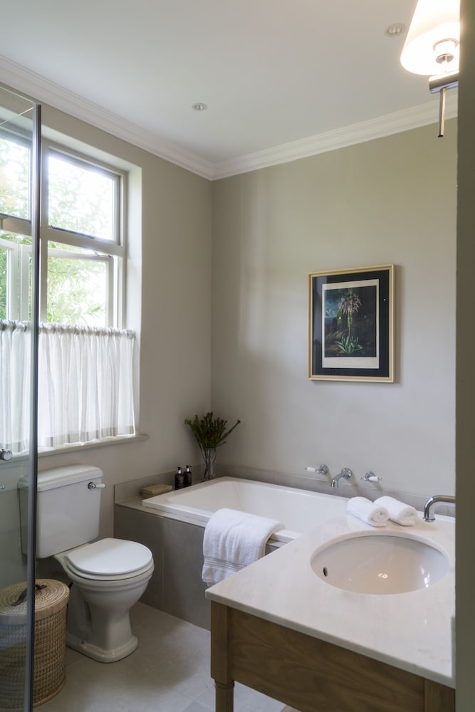 Cape Vue Country House 35/37