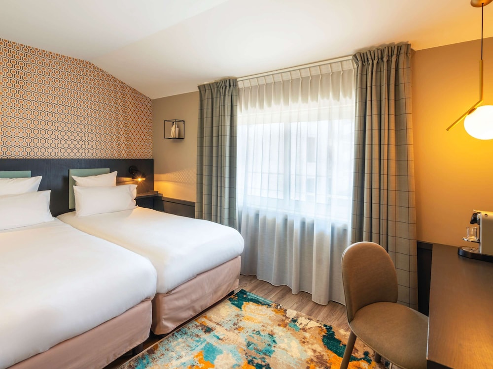 SUPERIOR, TWIN BEDS