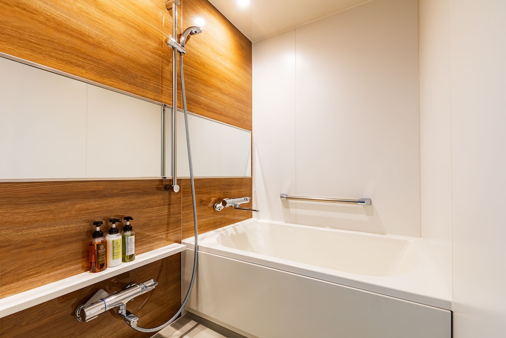 Renovated, Queen Bed، Sapporo View Hotel Odori Park 4/7