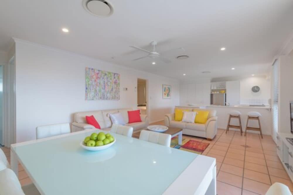 MUNNA BEACH APARTMENTS 53/66