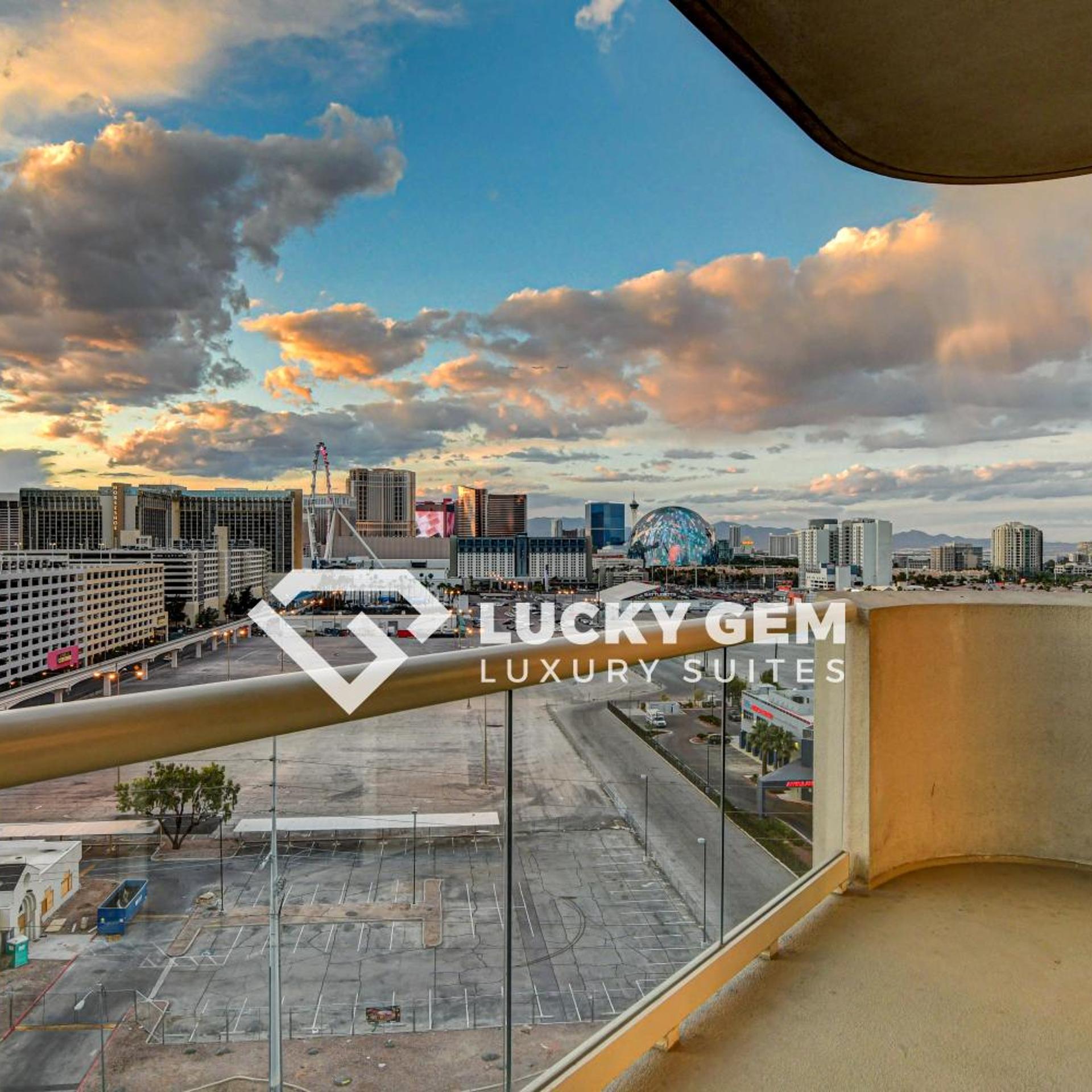 SPHERE VIEW - Signature MGM Resort Lucky Gem Penthouse & Luxury Suites 10817 32/49