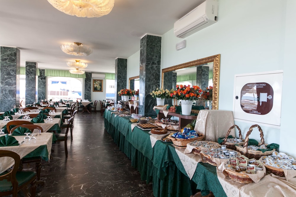 Hotel Negresco 28/34