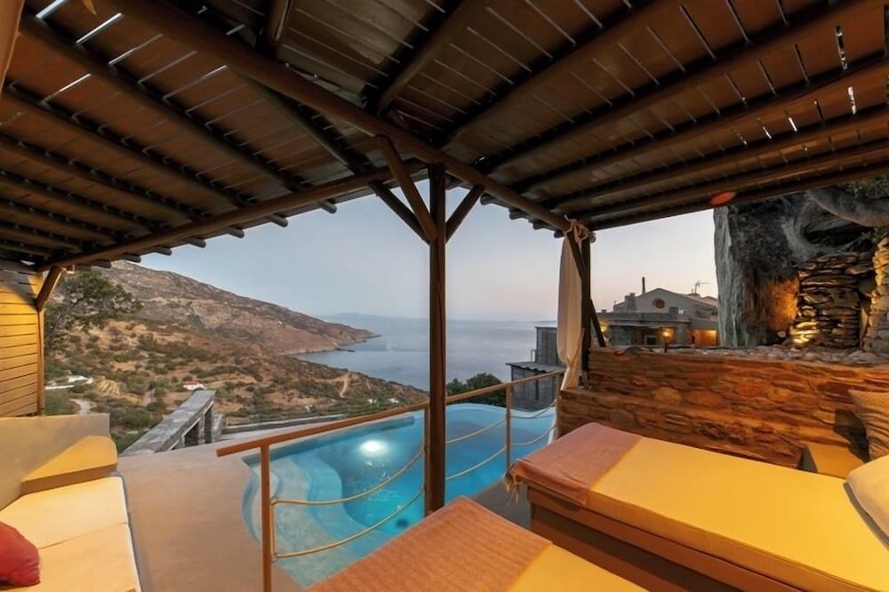 swimming pool spa