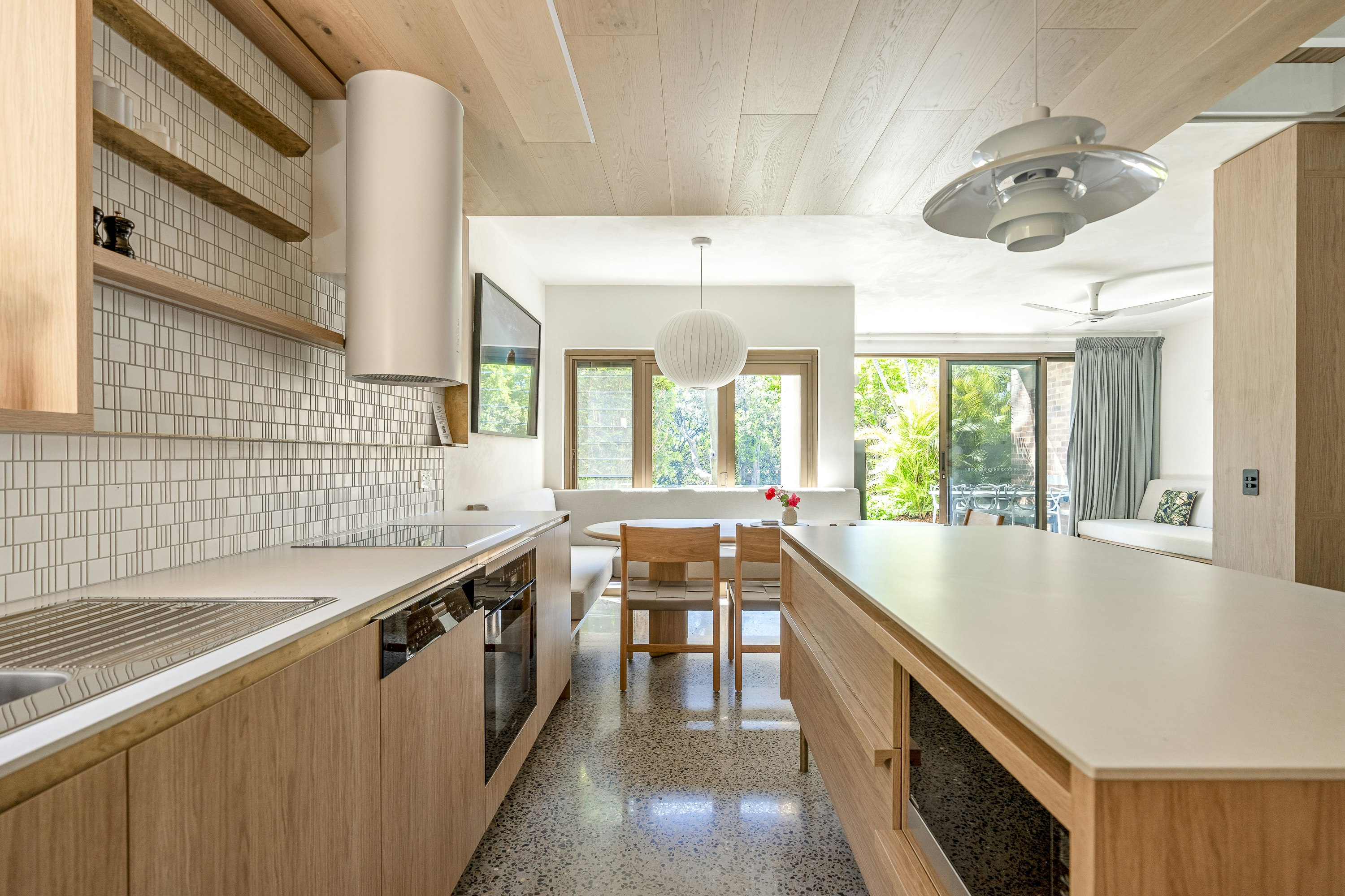 Glen Eden Beach Resort 33/33