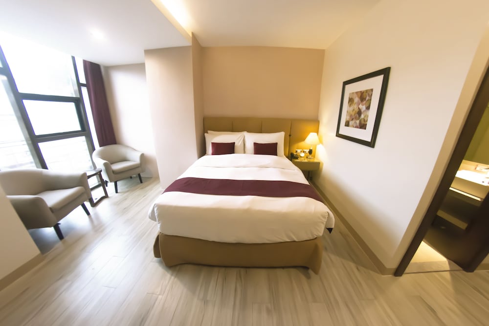 Ironwood Hotel 19/52