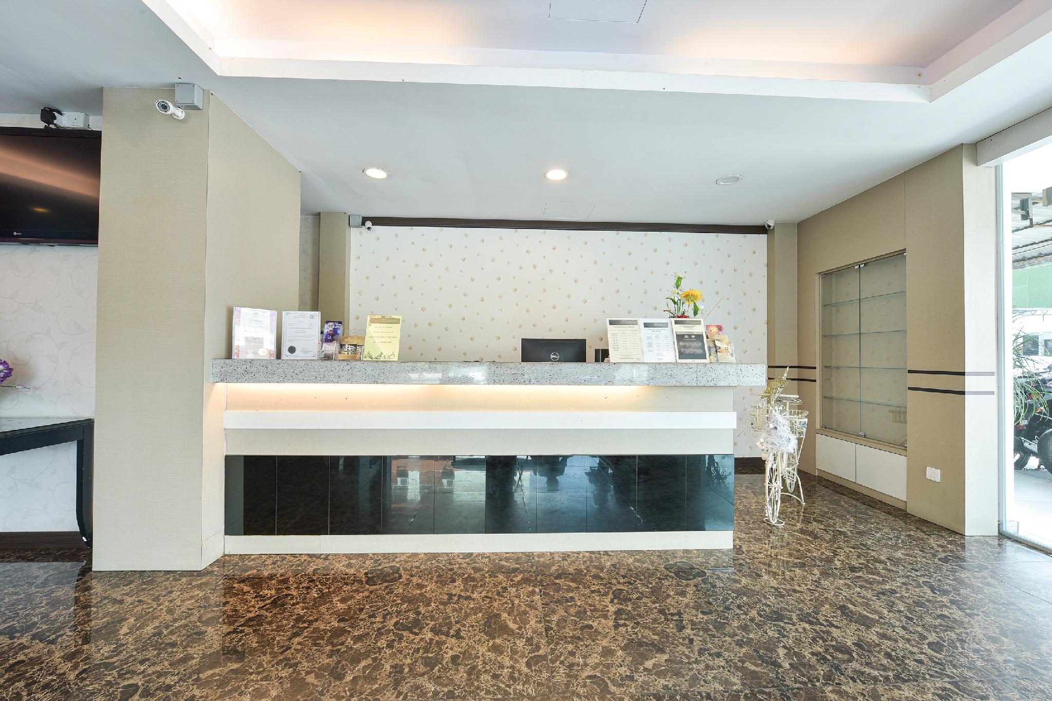 Grand Ct Hotel 14/34
