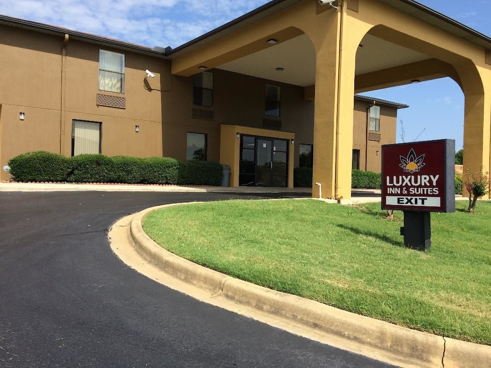 Days Inn And Suites Selma 1/54