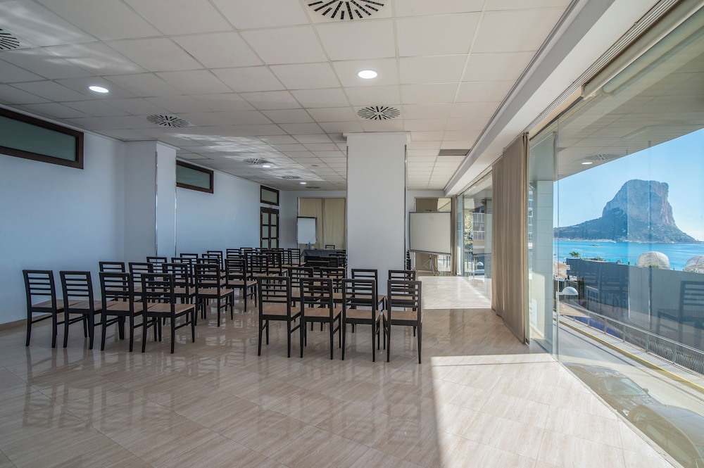 Bahia Calpe Hotel by Pierre and Vacances 53/69