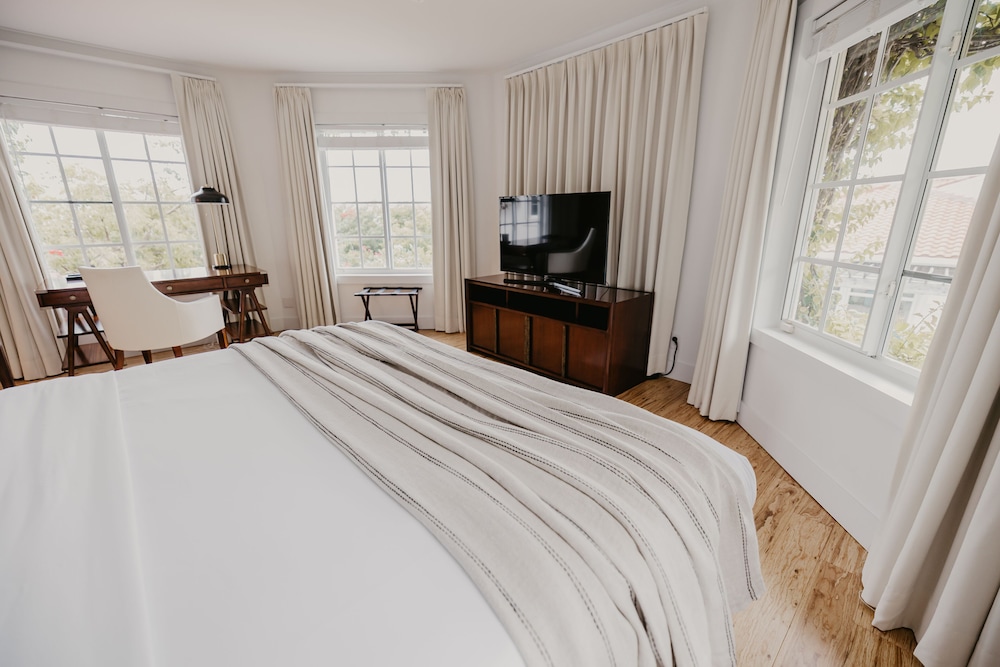 King Bed