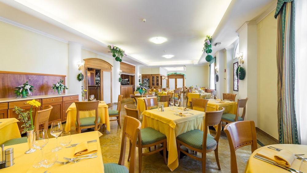 Hotel Ville Bianchi 34/48