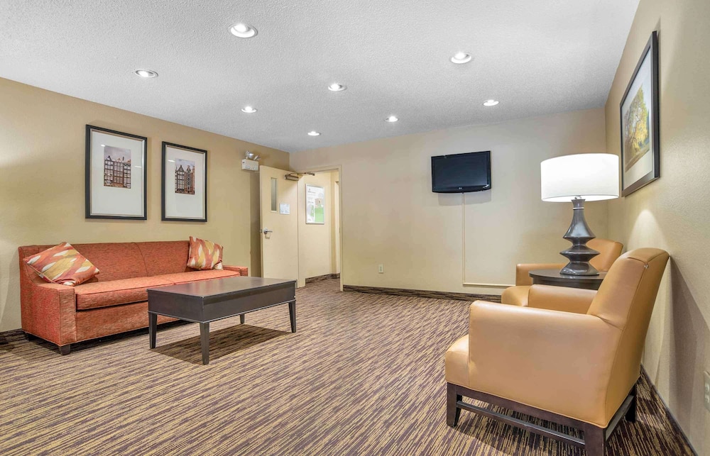 Extended Stay America - Birmingham - Inverness 28/38