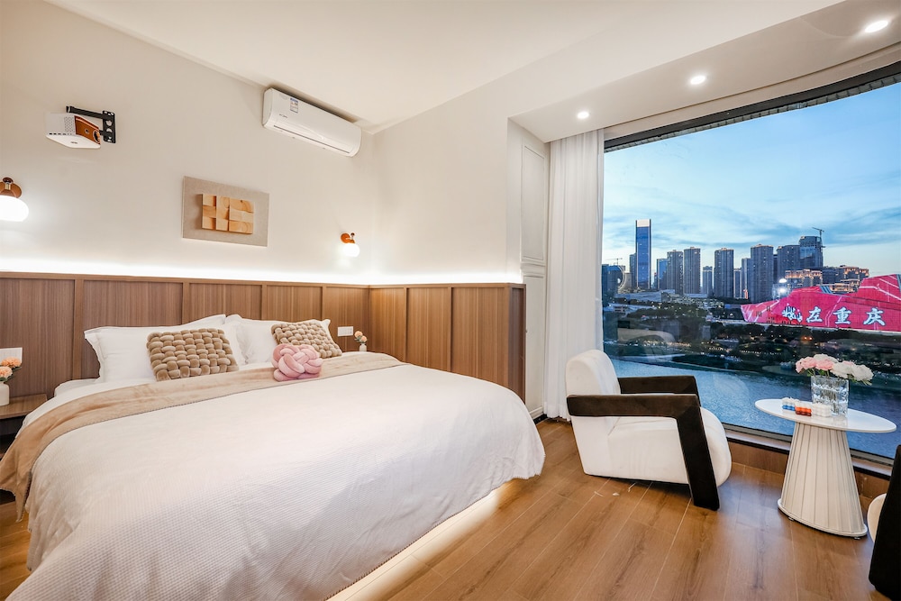 Panoramic, Queen Bed, Beach Front, Sea View