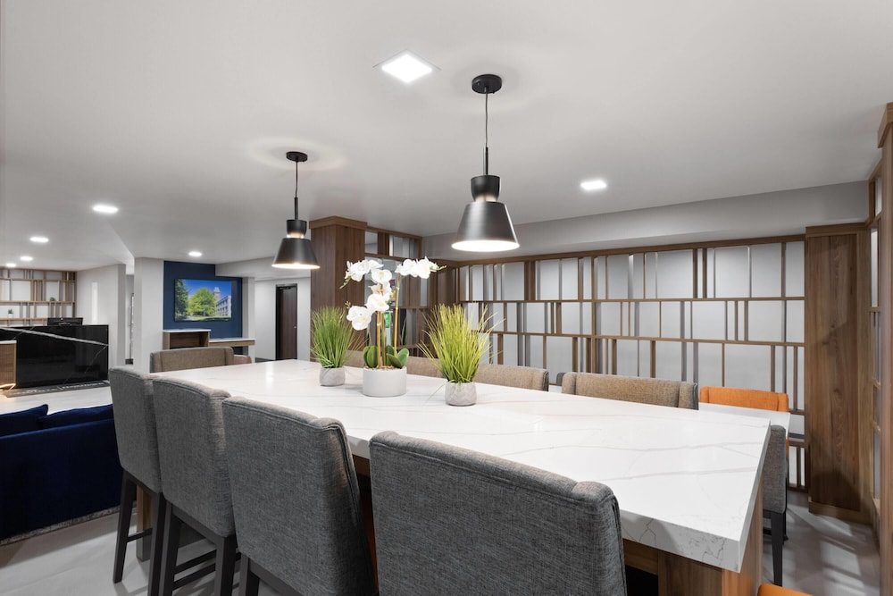 Hawthorn Extended Stay by Wyndham Springdale 31/34