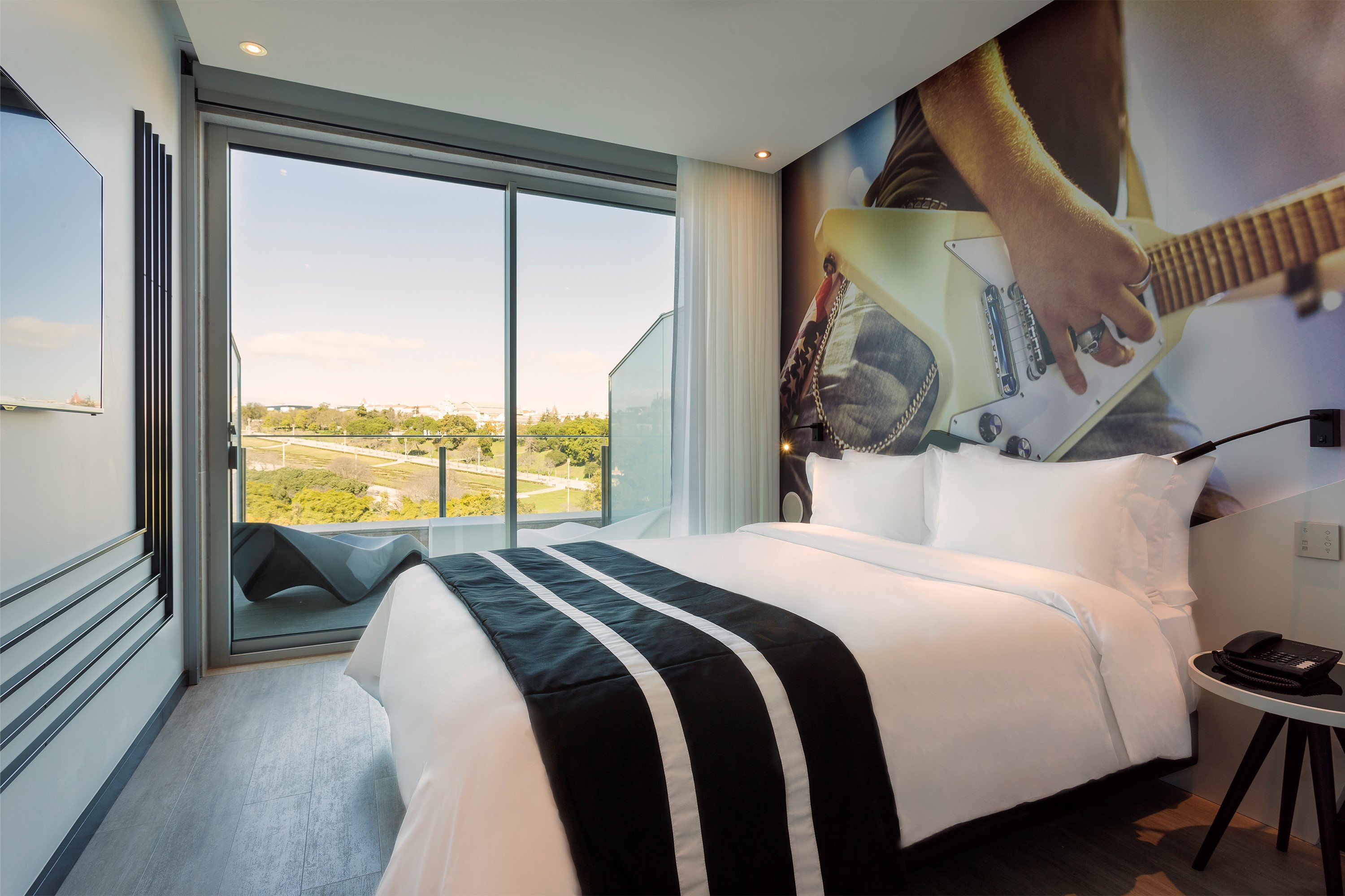 Room, Double or Twin Bed
