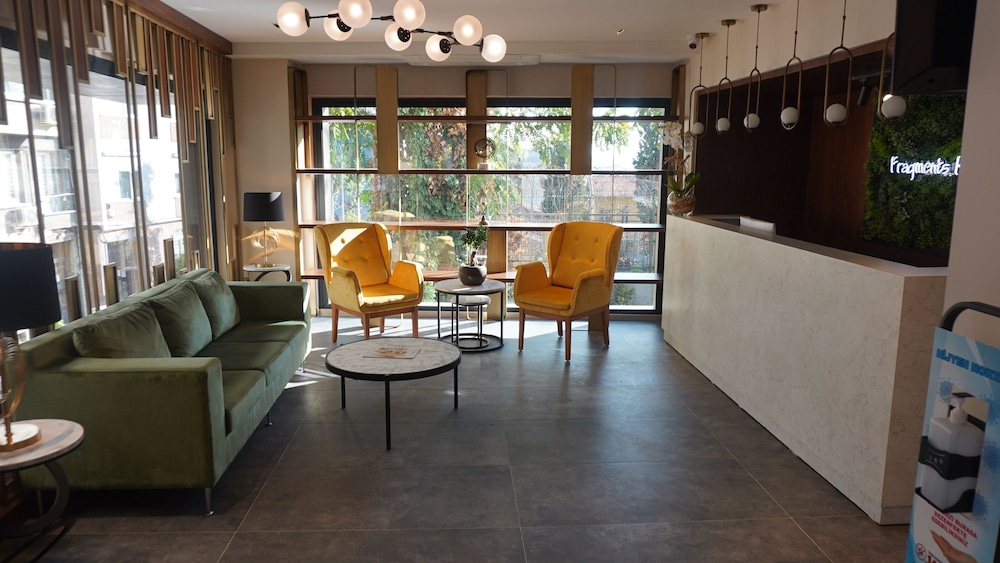 Fragments Hotel 42/51