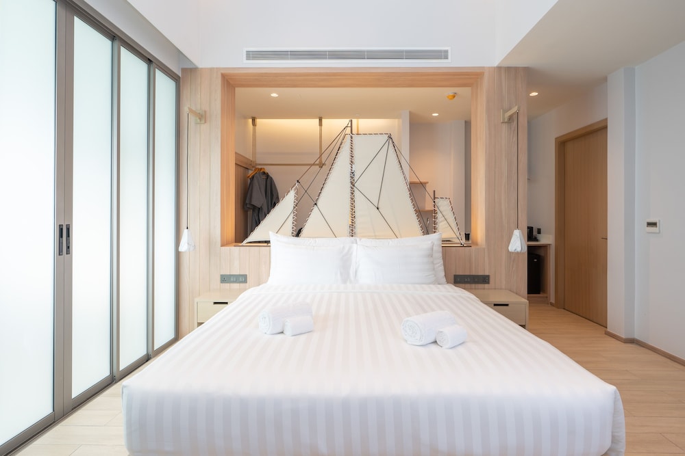 Panwaburi Beachfront Resort 7/50