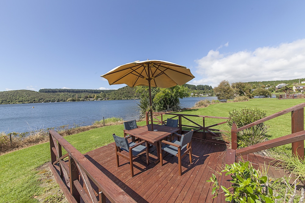 Vr Lake Rotorua Resort 72/75