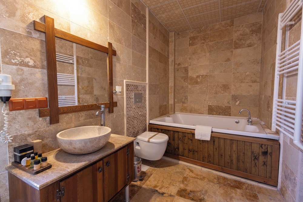 غرفة كلاسيكية بسرير كوين، Grand Cappadocia Hotel 4/6